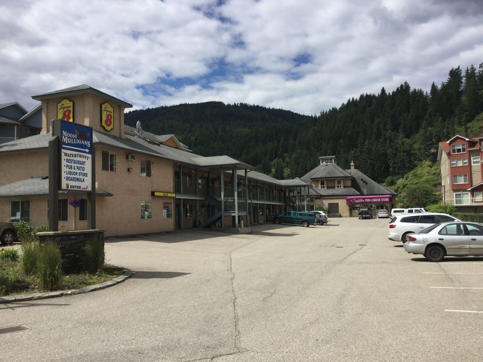西卡穆斯速8汽车旅馆 希卡姆斯 外观 照片